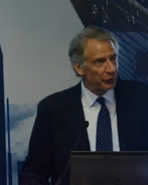 Ex primer ministro francés destaca a Colombia como destino de inversión y plataforma exportadora