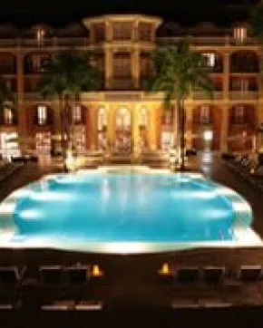 The United States increases its investment in Colombian industry and hotels.