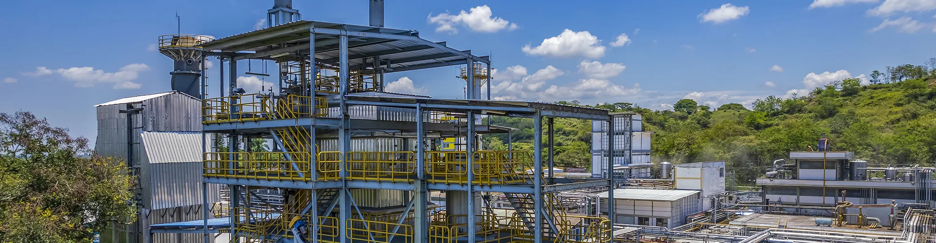 Planta Nestlé de producción de alimentos en Colombia / Nestlé plant of food production in Colombia