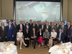 Colombia expone oportunidades de inversión en agroindustria a empresarios polacos