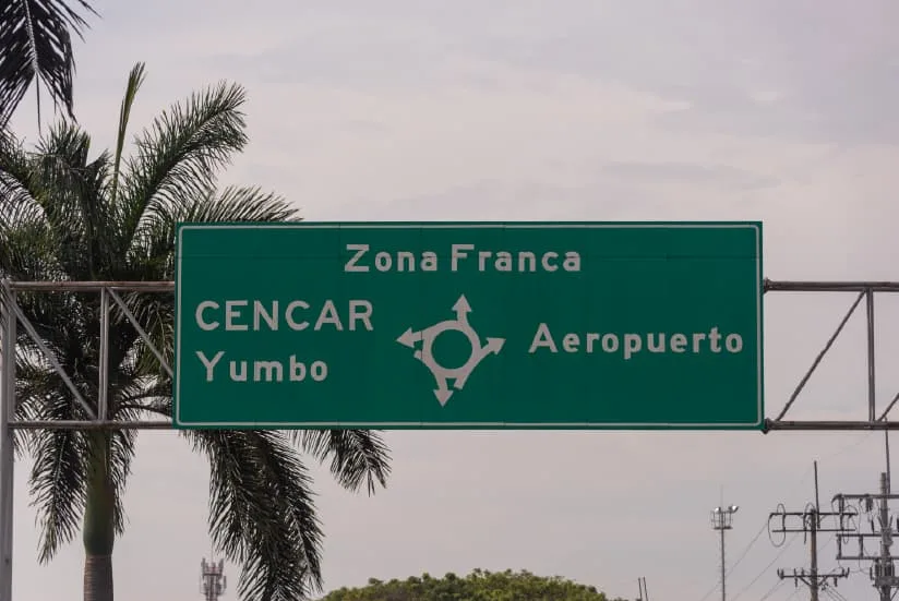 Signal of special economic zones in Colombia.